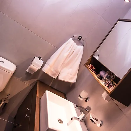 Opera House 4*